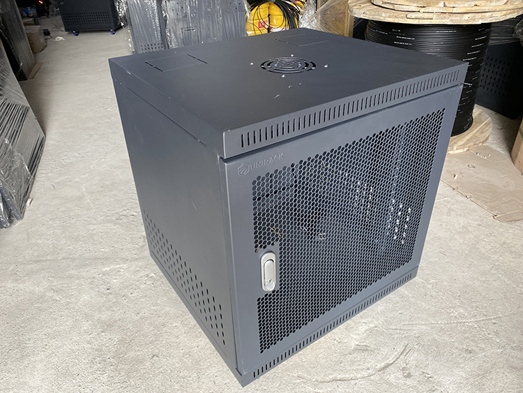 Tủ rack 10U D500 treo tường hãng Unirack