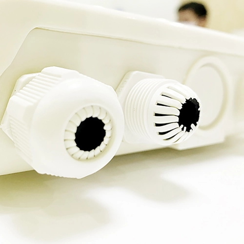Lỗ đi cáp Hộp phối quang ODF 8FO ngoài trời - Ảnh 5