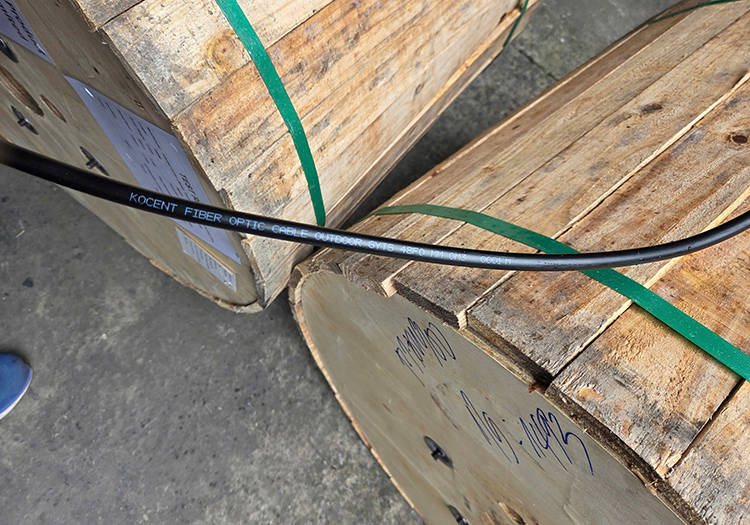 Dây cáp quang KCO giá rẻ tại Hợp Nhất
